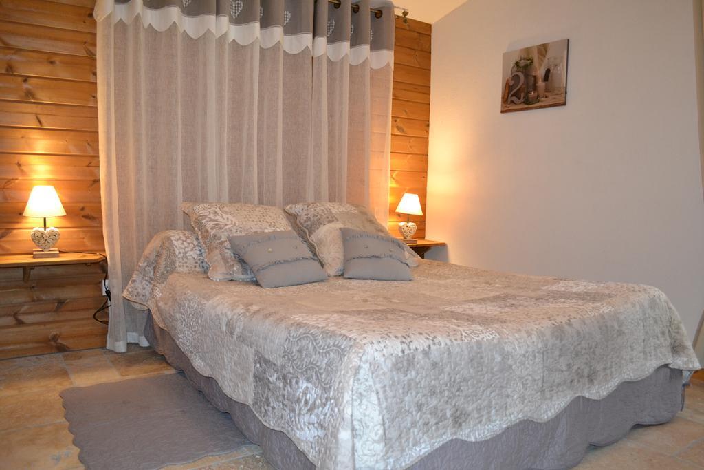Le Refuge Bed & Breakfast Mornas Ruang foto