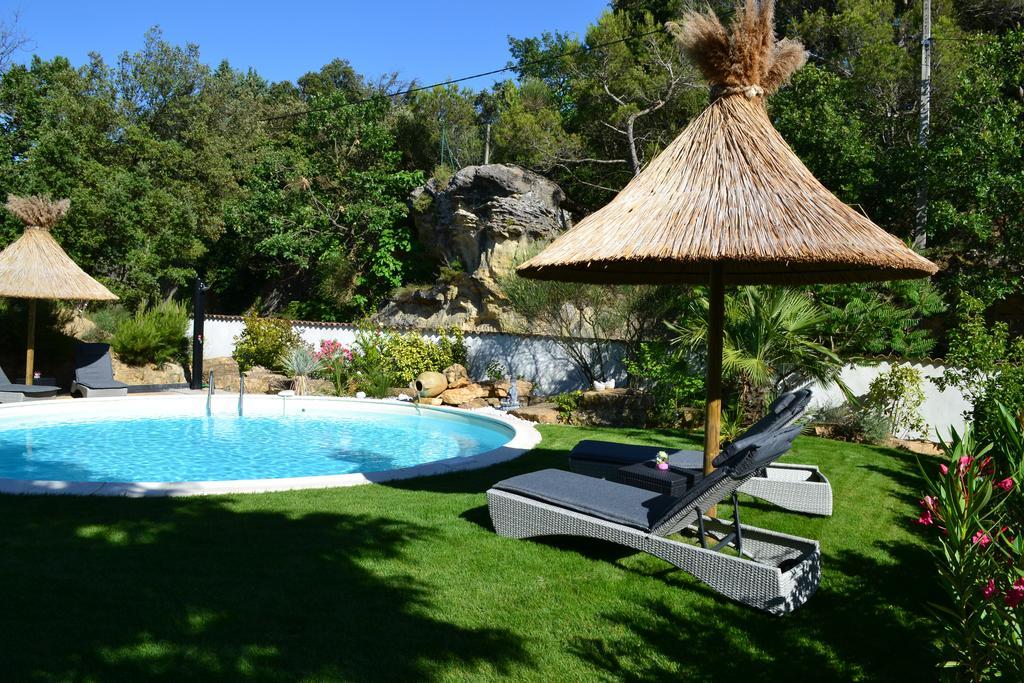 Le Refuge Bed & Breakfast Mornas Bagian luar foto