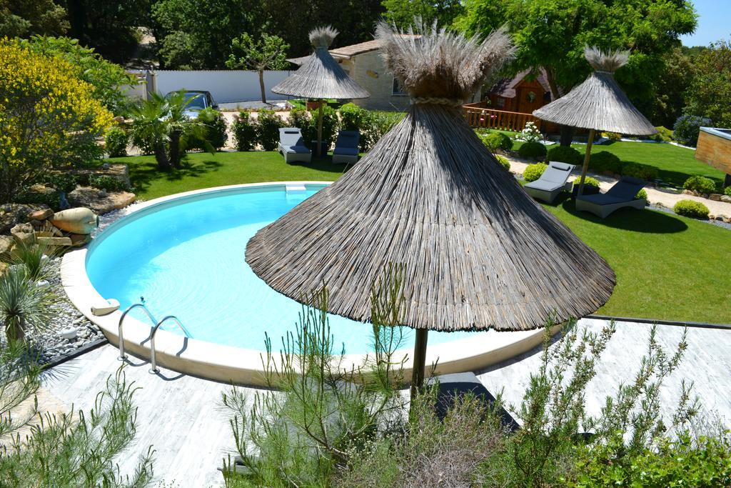 Le Refuge Bed & Breakfast Mornas Bagian luar foto
