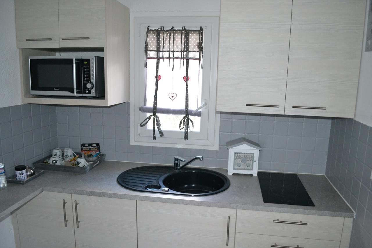 Le Refuge Bed & Breakfast Mornas Bagian luar foto